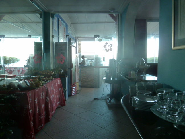 朝食は、<br />果物満載