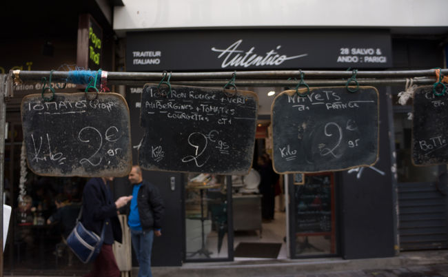 "écrit à la main"　手書き