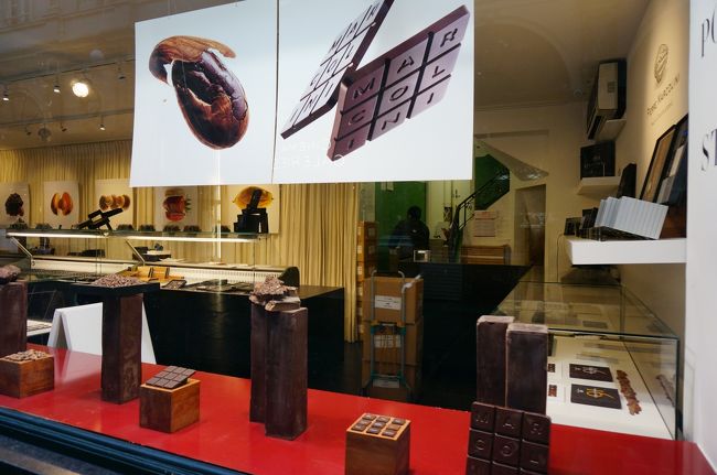 たくさんのチョコレートショップが入ってます。