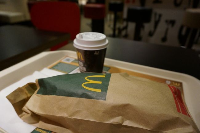 朝ごはんは<br />マック<br />ここまできてマックと思いましたが<br />オランダメニューも見ておきたい(笑)