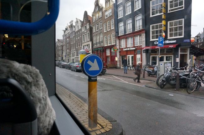 最後のチーズもゲットし<br />駅へ向かいます。