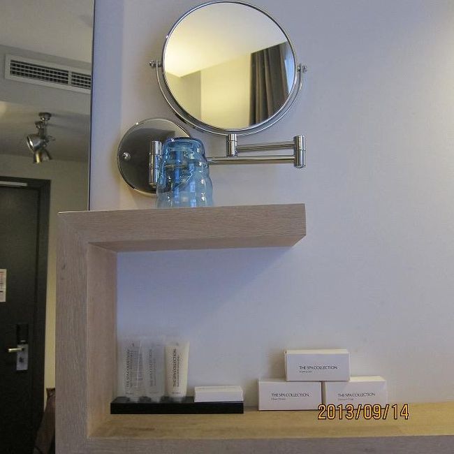 このホテルの良いところは、冷蔵庫が大きいところ。<br />期待はずれだったのは、シングルにはバスタブはなかったところ。<br />あと、掃除の後の臭いが何ともいえず変な臭いだったところでした。<br /><br />合計で４泊しましたが、２度はないな。