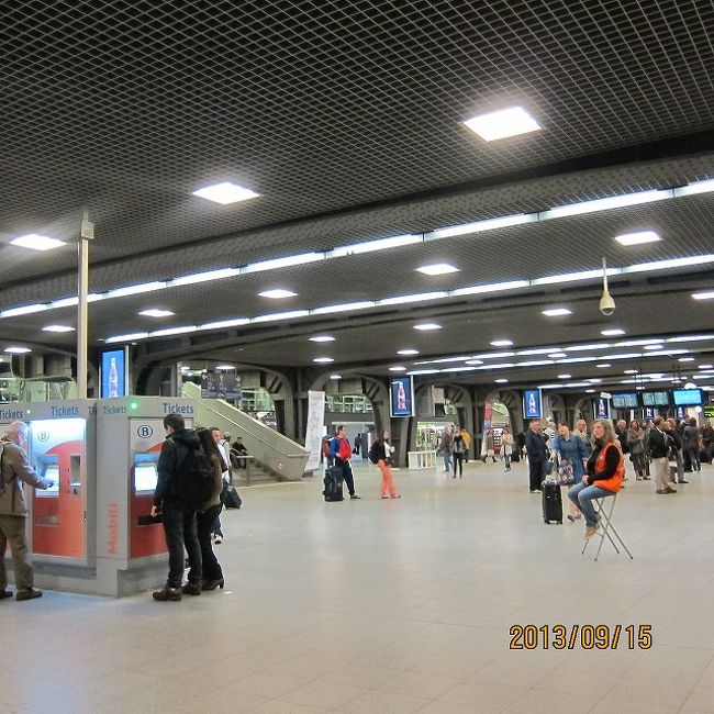 駅構内です。すごく広いです。