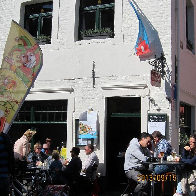 いくつかチェックしていたレストランの一軒を見つけました。<br />入れたのでここで昼食です。<br />プロデオというお店です。