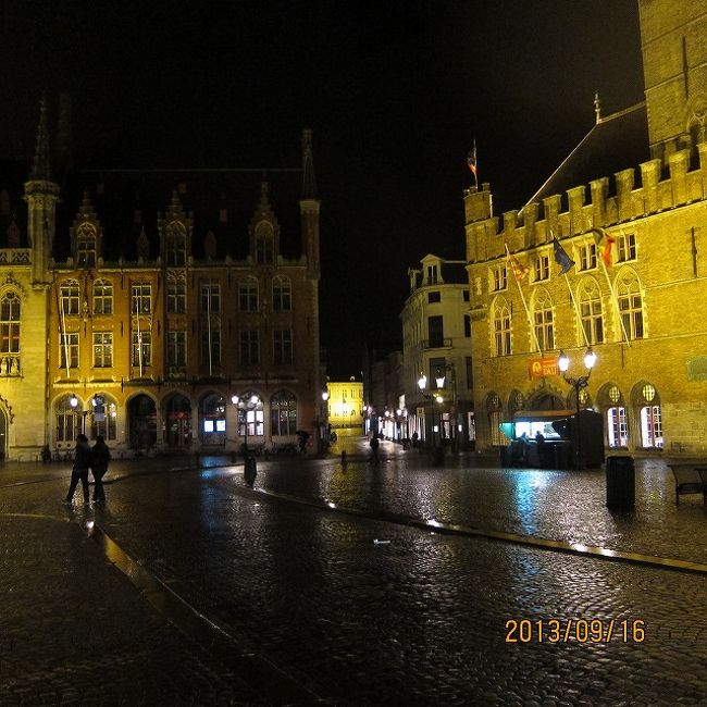 雨なので写真だけとって早々退散しましたが、ライトアップが素敵でした。