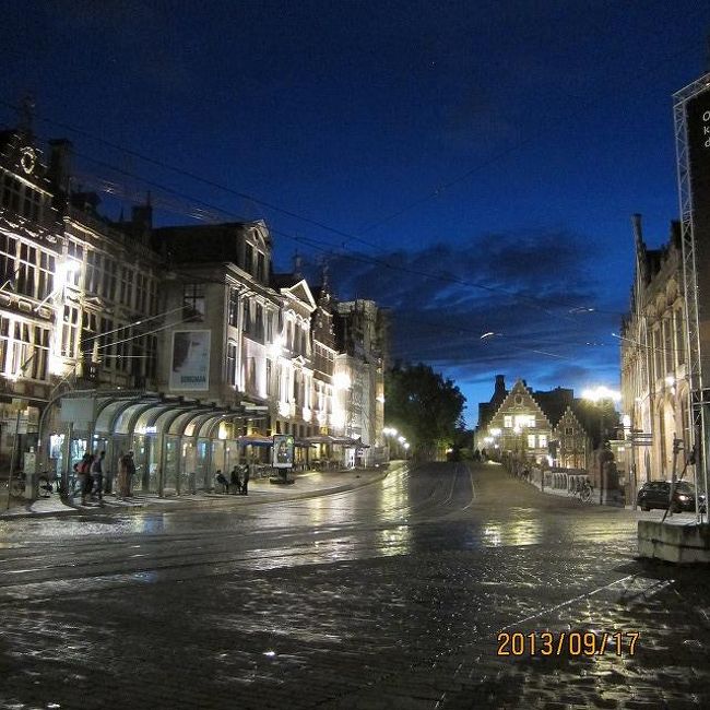 私の泊っていたイビスゲントセントラムは、トラムのラインが２本通っていました。<br />たぶん１本だけだったら帰りつけたか・・<br /><br />よかったです。２本の通りで。