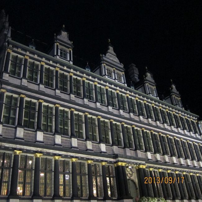 夜景を撮るためにいろんなところに泊ったようなもんですね。