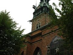 ドイツ教会。こちらも高い塔があります。