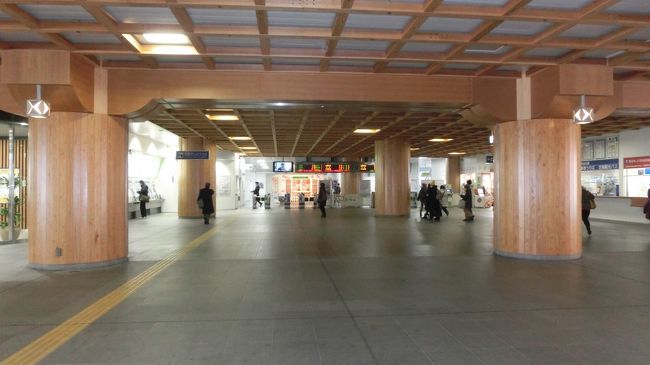 ＪＲ奈良駅から出発します。<br />昨日は雨でしたが今日のお天気はよさそうです。<br />