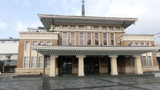 旧ＪＲ奈良駅です。<br />今は観光案内所になっています。<br />