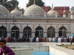 スターモスク。ちょうど礼拝中でした。