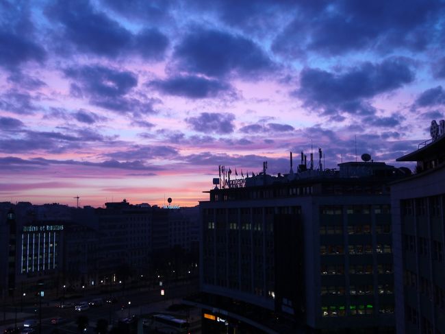 空の色がどんどん変化していく。<br />