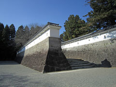 決して大きくはありませんが、目の細かい石垣が立派。