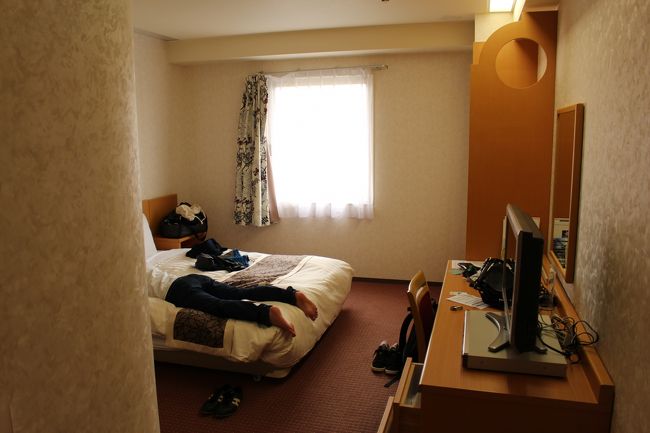 部屋の中はこんな感じです。<br />値段の割には綺麗だし広いし申し分なし！