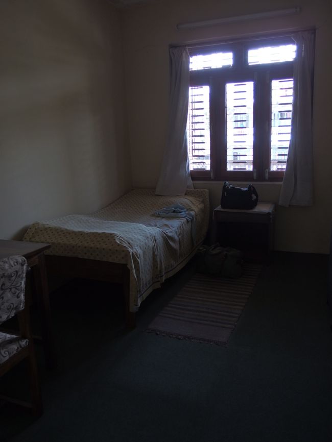 しばらくお世話になるお部屋です