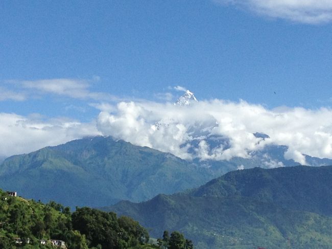 雲がどいてくれたらな〜<br />次回は雨季でないときに来なきゃ！！