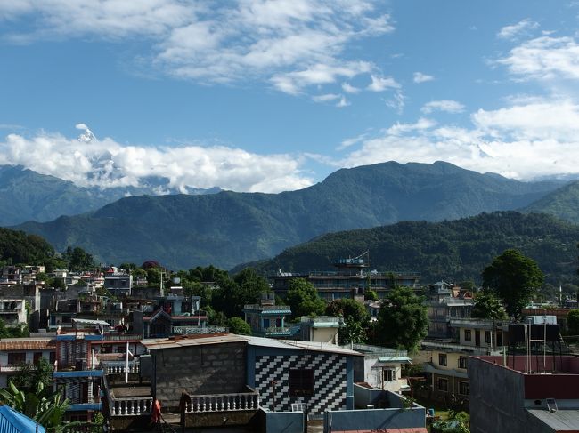 やっぱり山には雲がかかってます