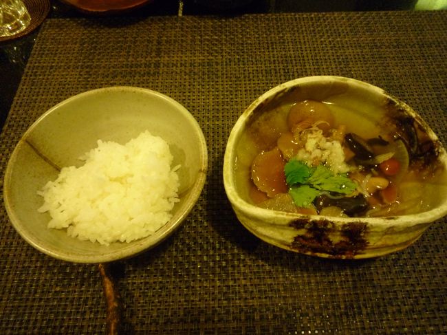 右側のきのこ汁が絶品☆<br />おかわりしたい位でした！<br /><br />その他にも川魚のお刺身やふろふき大根、デザート等盛り沢山の夕飯でした。<br />どれも全部美味しかったです！