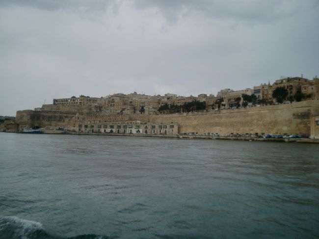 <br />写真ないんですが、沖合はなかなか揺れました…。