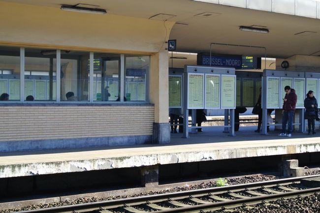 Brussel-Noordに13：27に到着し、ICでBrussel-Centralに向かいました。