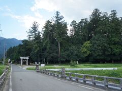 粟鹿神社（あわがじんじゃ）が見えてきました。
兵庫県朝来市にあります但馬の国の一宮です。

但馬国一宮は出石神社と当社の二社とされる。
歴史的経緯があるんだろうが今は2柱ともが一宮である。