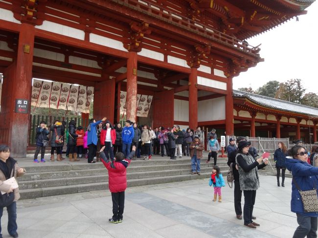 この時期、春節休みのためか、日本人の観光客よりも台湾、中国、韓国からの観光客が多かったです。<br /><br />まあ、僕も春節休みで来たので同じです。