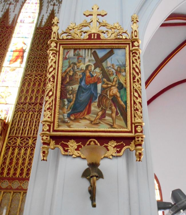 これは、ゴルゴダの丘へ向かう<br />キリストを描いたものかしらん？