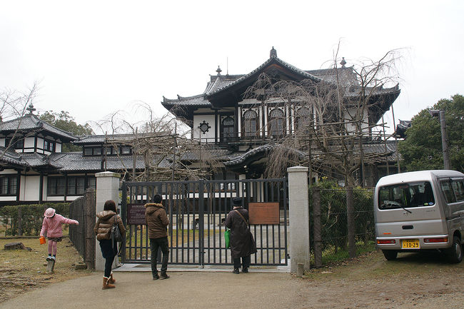 ●奈良国立博物館<br /><br />奈良国立博物館の仏教美術資料研究センターのようです。<br />元々は、奈良県物産陳列所だったそうです。<br />立派な建物ですね。