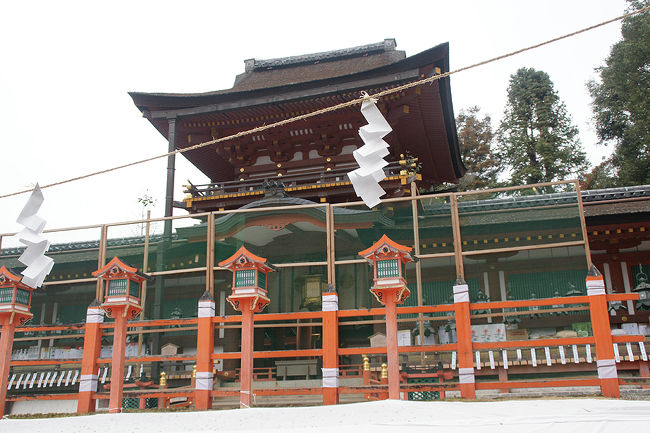 ●中門＠春日大社<br /><br />中門の前に賽銭箱がありました。<br />しっかりお参りしてきました。<br />本殿は、この奥にあるそうです。