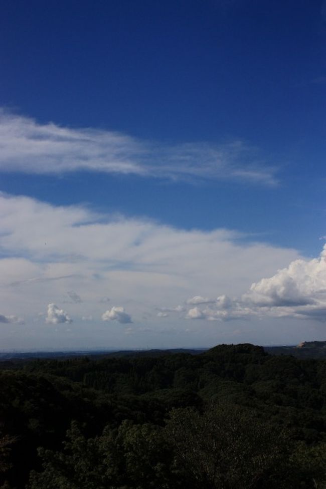 バイクや車で来ている人しかいませんでした（泣）。今の季節、歩く人はほとんどいないらしい。どうりで歩いている人は自分達しかいなかったわけか。 <br /><br />そして、また駅を目指すという現実を知る。