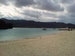 クラブメッドからタクシーで川平湾に到着。クラブメッドは同じ川平地域にあるので10分位の距離でした。