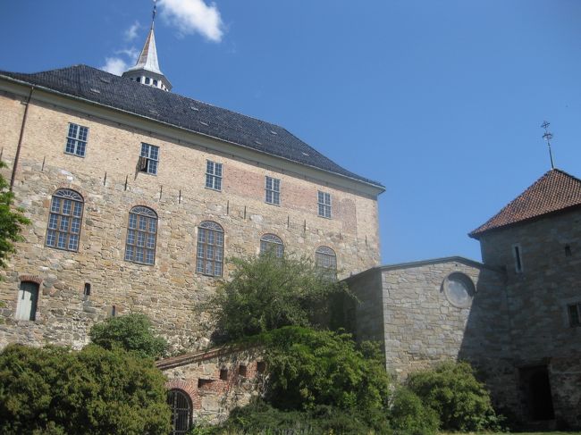 アーケシュフース城。<br /><br />あまりお城っぽくないところが北欧らしい（？）。<br /><br />