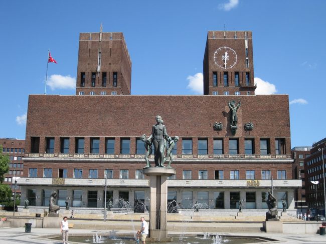 オスロ市庁舎。