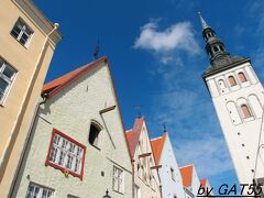 リュートゥリ通りの３人姉妹？
ピック通りの本家３人姉妹より絵になる建物。