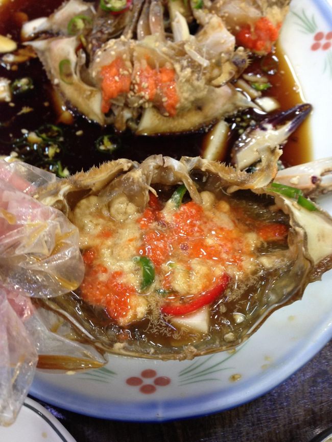 甲羅の中にあった味噌と内子、たっぷりです。