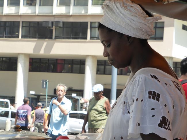 アフリカンなお姉さんが作る