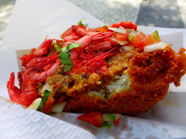 こんなものを路上で食べた。