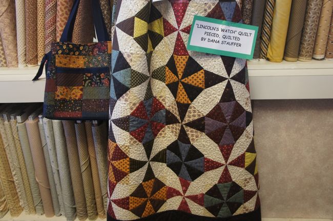 インド刺繍ラグ 緑 パッチワーク 敷物 アジアン ラリーキルト