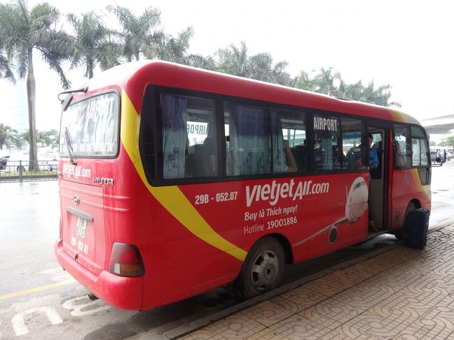 バスでハノイ市内へ