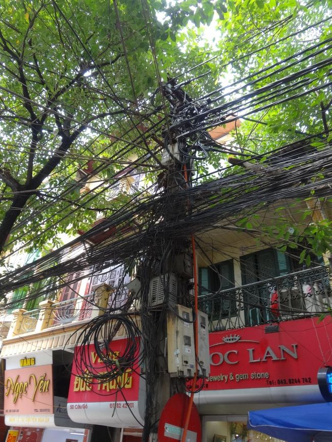 そして、ここで彼ら二人と別れました。<br />わずか30分の友達だったけど、その一瞬を同じ気持ちで過ごせたことが、最高に楽しかった。これこそ一人旅の醍醐味だなと、久しぶりの東南アジアで思いました。