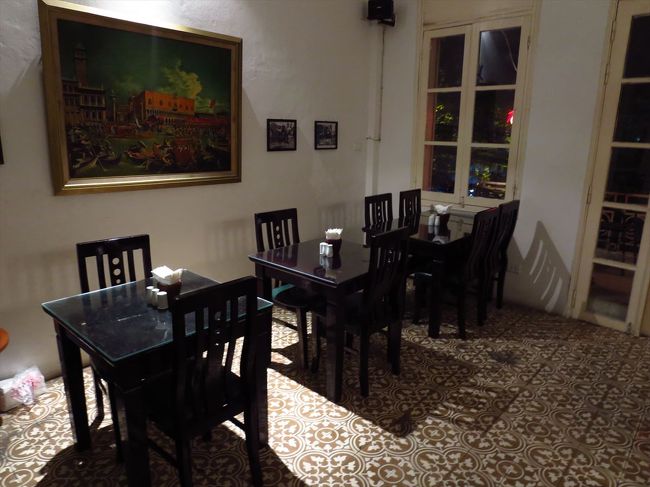 中の席はこんな感じ。