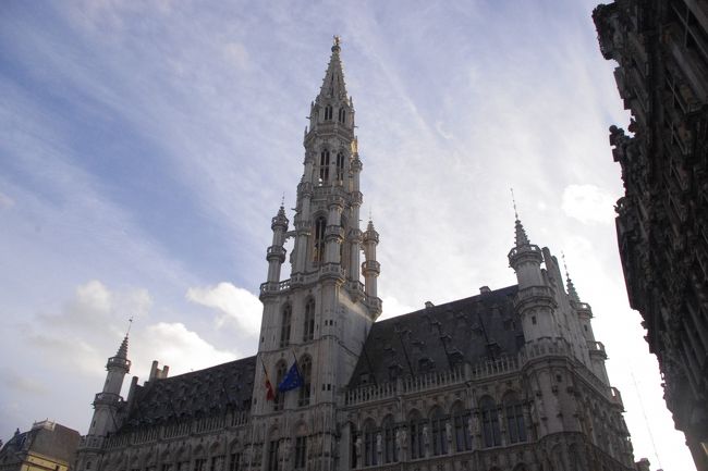 グランプラス。大きくて写真に収まらない…