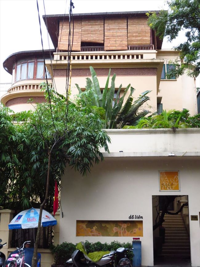 タクシーでこちらのお店に行きました。<br /><br />○　Wild Lotus