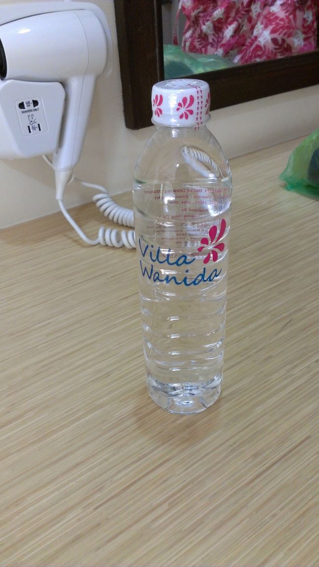 ホテルのミネラルウォーター☆