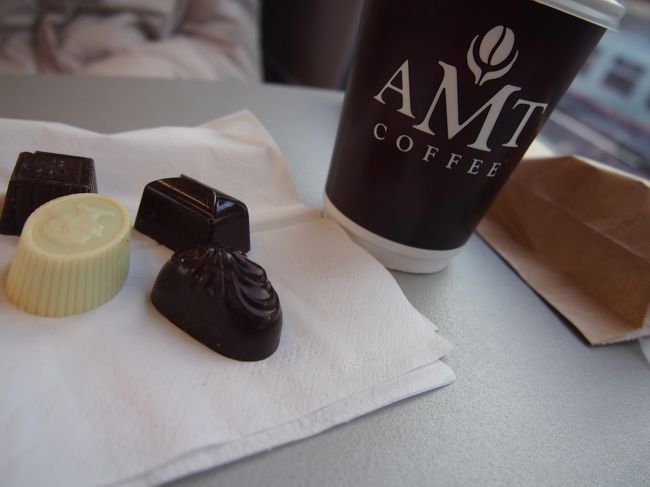 帰りの電車、チョコとコーヒーと。