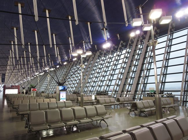 チェックインを済ませて、ラウンジへ。