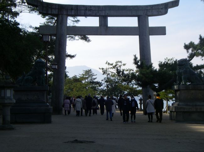 直ぐに厳島神社に着きます。　