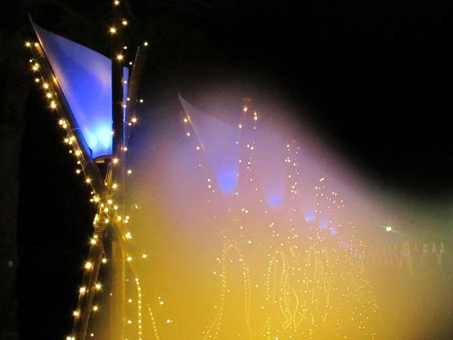 新公会堂に戻るとこちらのブースも片付け始めていました。<br /><br />私には見学者が少ないように思えたのだけれど、過去2番目に見学者が多かったそうです。<br />14日は大雪のため中止になったようですが、8日、9日の土日と11日の祝日に来た人が多かったのでしょう〜