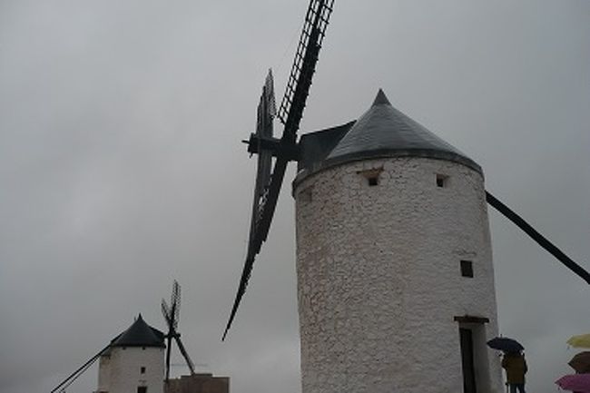 ラマンチャ、再び。<br />ちょっと雨。