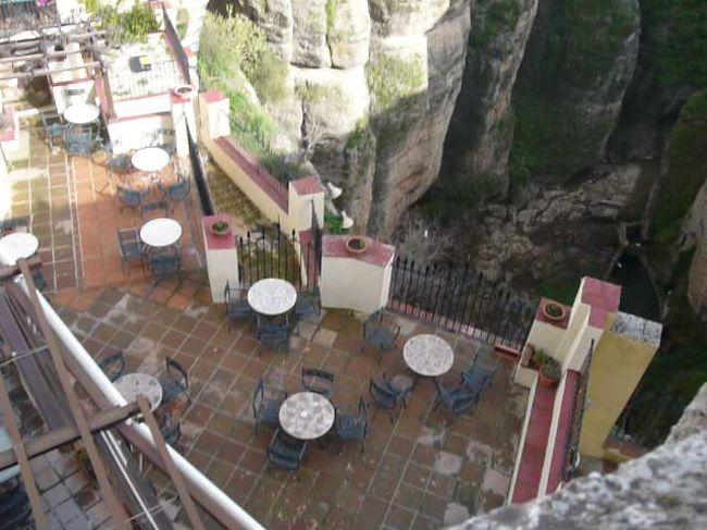 tokioの長瀬君が、アサヒビールのCMでオオエビをがぶりとやってた<br />カフェらしく、<br />ここで一杯やりたかった〜〜。<br />時間がない；；